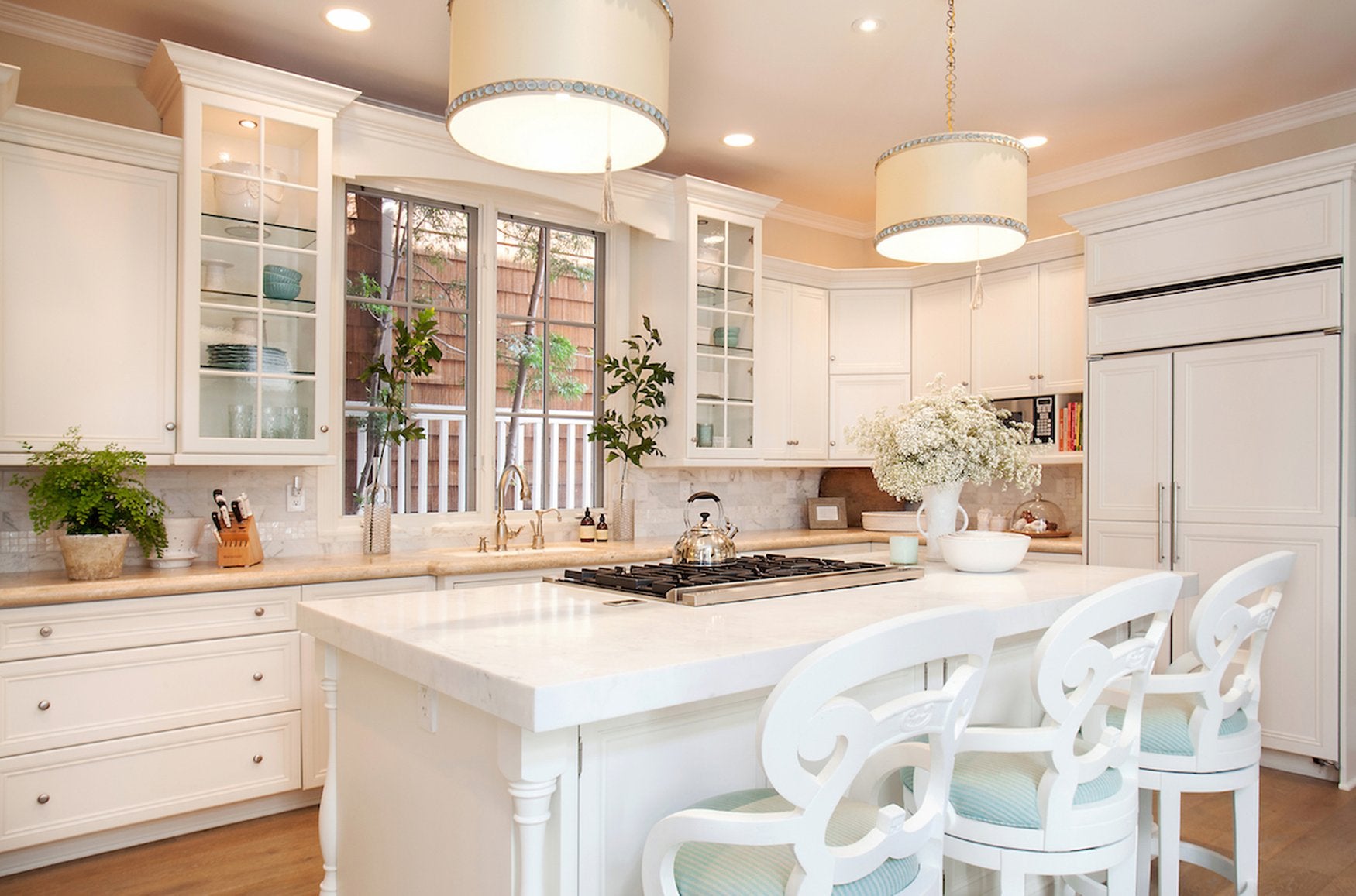 Corona Del Mar Flower Streets - Interior Design