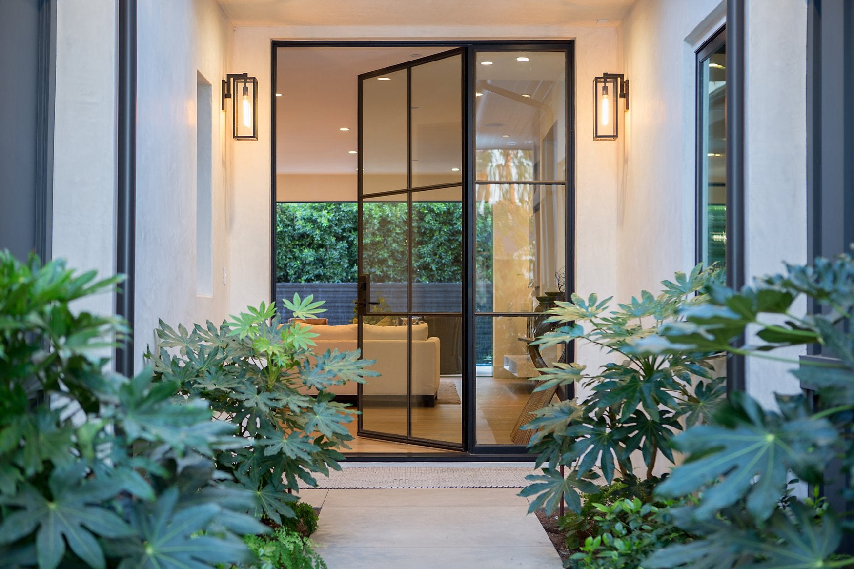 Corona Del Mar Kewamee Street - Interior Design