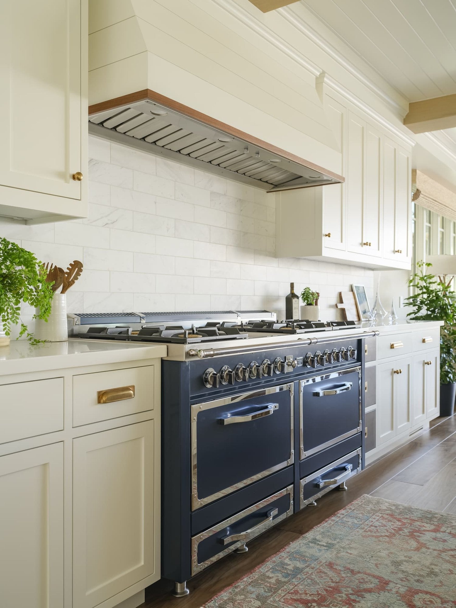 Newport Bayside Boathouse - Interior Design