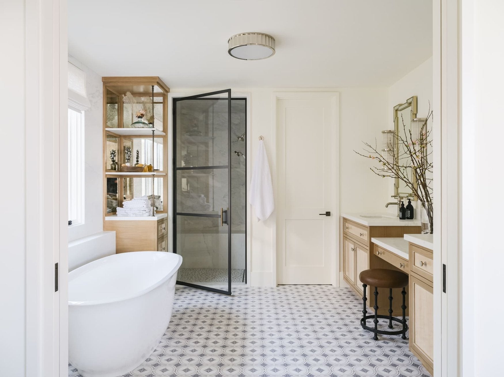 Newport Bayside Boathouse - Interior Design