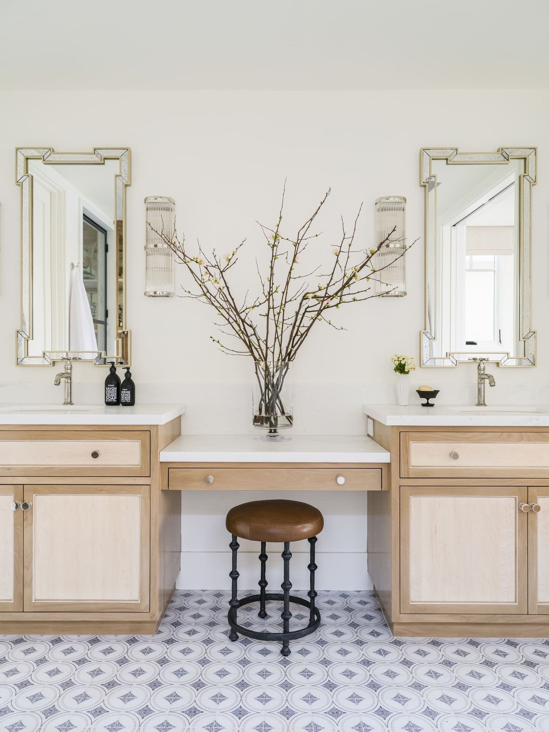 Newport Bayside Boathouse - Interior Design